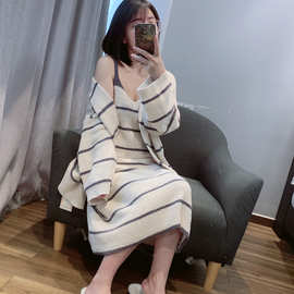 加厚条纹软绵绵睡衣女秋冬季珊瑚绒保暖吊带裙子家居服两件套装