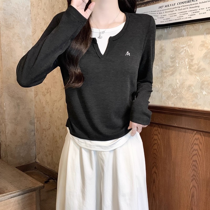 검은색