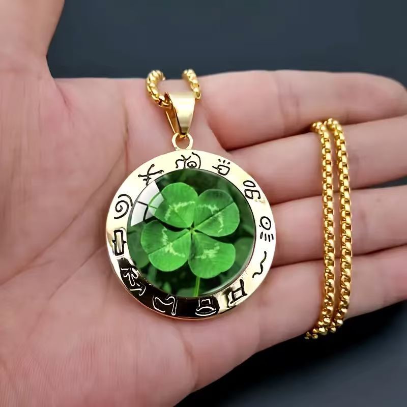 Four-Leaf Clover Exquisite Ancient Egyptian Text Round Glass Pendant Necklace, Perfect Gift for Giving
