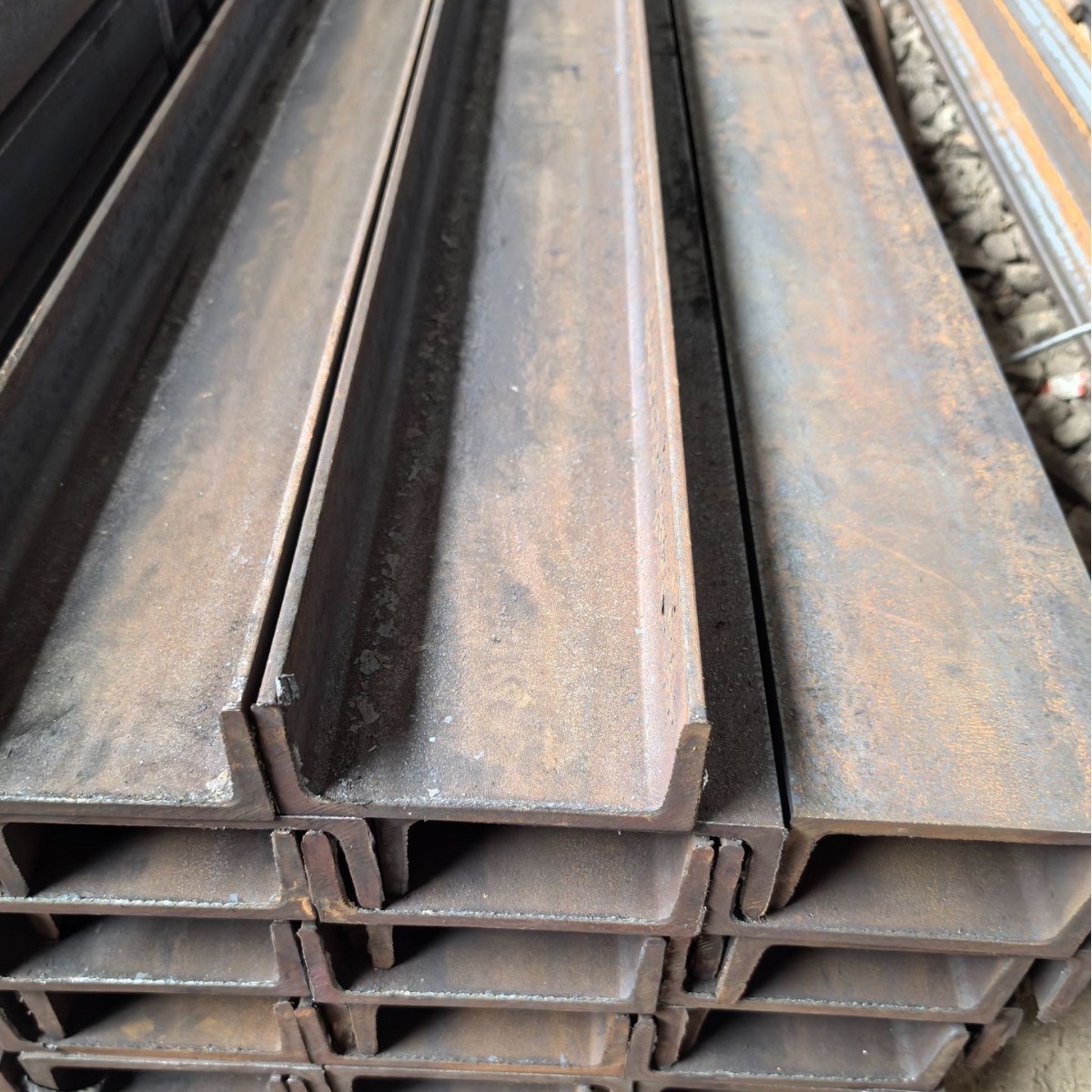 佛山现货批发低合金槽钢工程机器电梯叉车用14号u型加工支架钢构