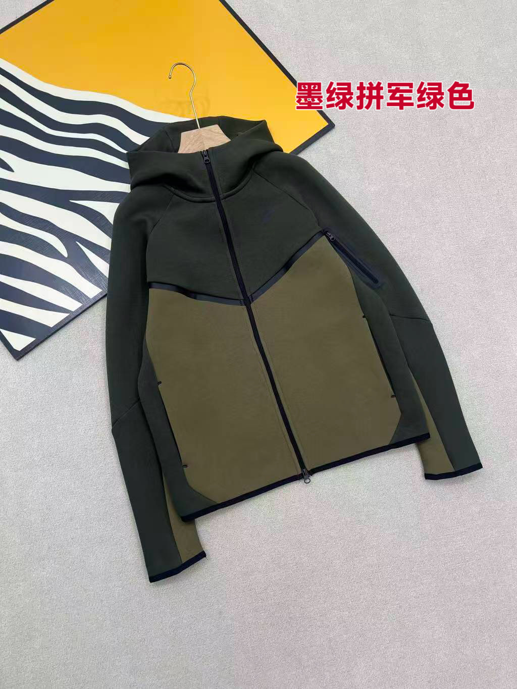 25春秋カジュアルスポーツラミネートTECH FIEECEテクノロジージッパースーツジャケットとスウェットパンツ950+496