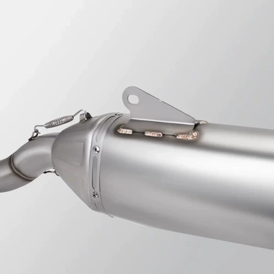 Set, 2002-2022, Exhaust pipe