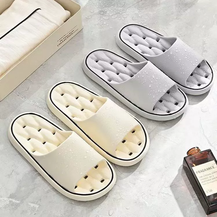 Ванные тапочки женские летние 2025 новый протекающий быстрый сухой комнатная баня противоскользящие пары холодные тапочки мужчины