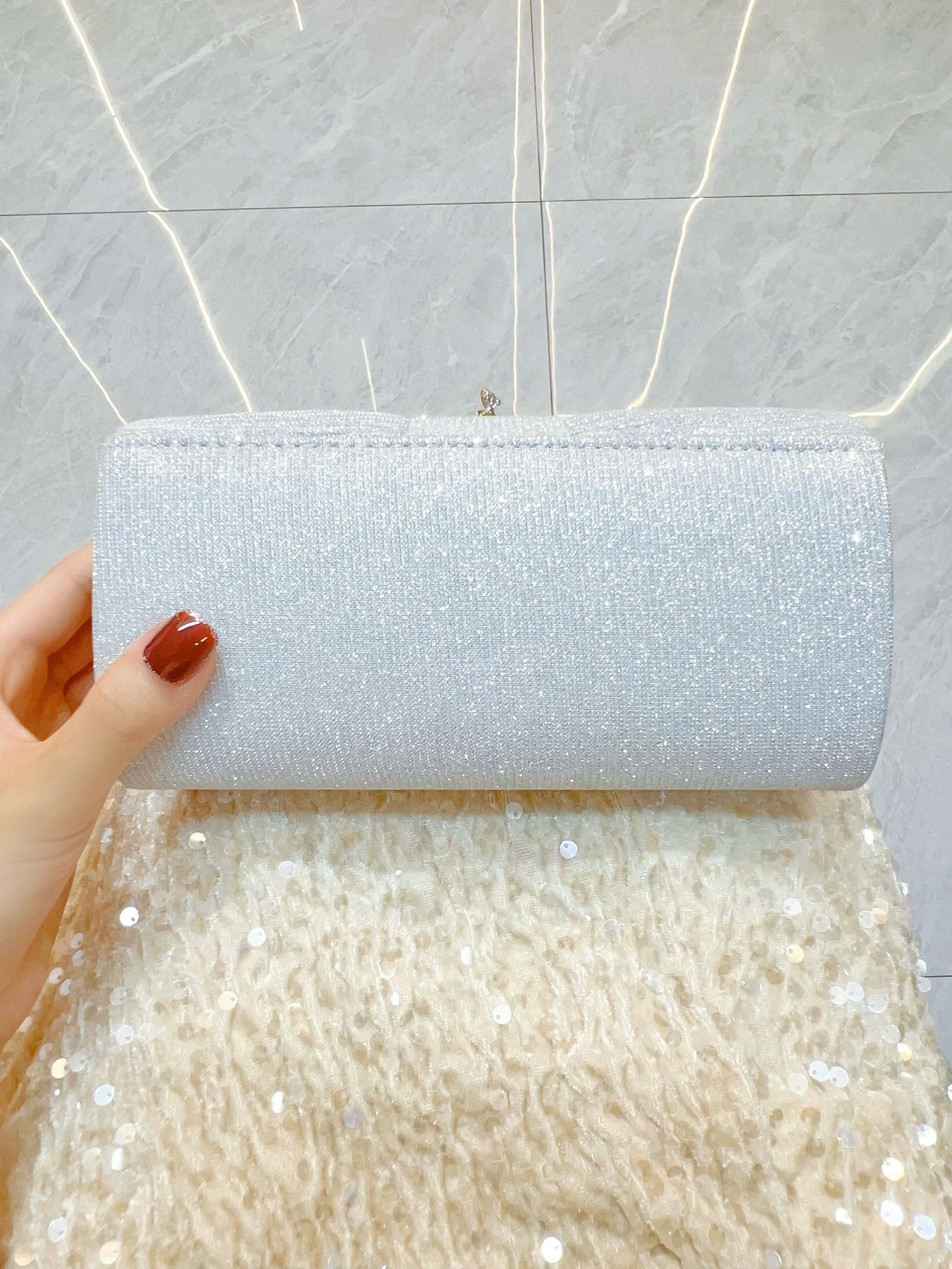 180g Weight Pu Leather Lining Material Magnetic Buckle Closure Type / Strap Type Evening Bag Bags Type Holiday, Party Occasion Polyester Material Solid Color Pattern All Seasons Season Women's Gender Diamond Design Elegant, Vintage Style Style Square Shape Small Size Gold Champagne Purple Polyester Solid Color Square Evening Bags 4