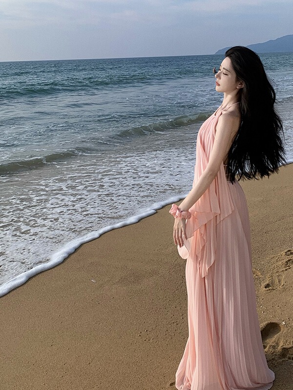 Ready-Made Pink Seaside Vacation Long Dress, Perfect for Photoshoots, Goddess-Style Outfit, Flowing and Ethereal Set Dress