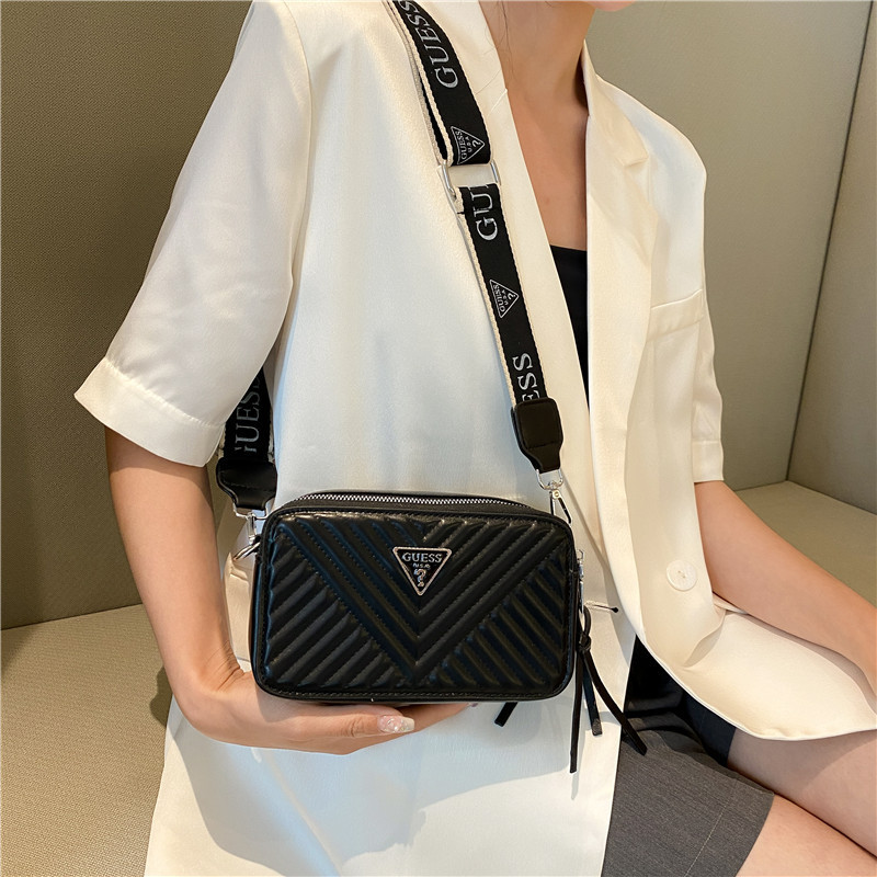 2026 New Niche Design Single Shoulder Bag Mini Fashion Crossbody Bag Letter Strap Crossbody Bag Small Square Bag Wholesale