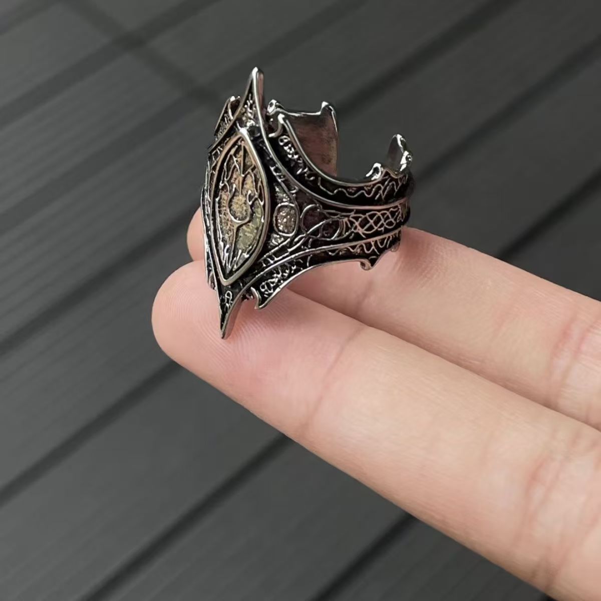 Distressed vintage ring jewelry, shield of resistance, retro dark style, unisex ring, unique and fashionable
