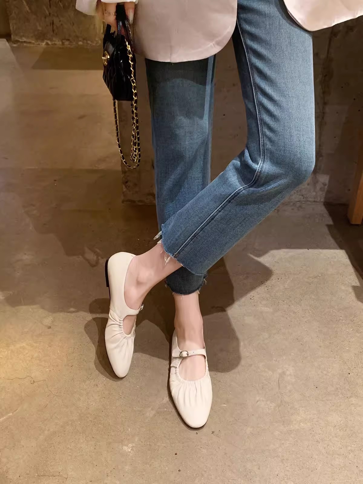 Edición de cuero de vaca ~ Fairy Silver cuero plano zapatos de mujer pliegue una hebilla de zapatos de cuero Mary Jane