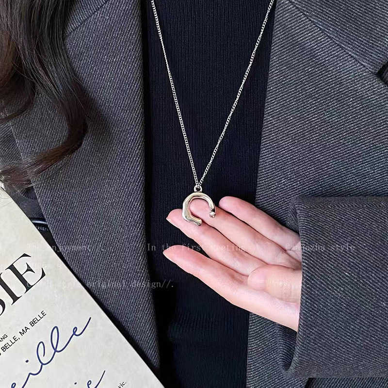 Otoño y invierno minimalistas collares colgante de goteo de Feng Shui mujeres chaqueta larga suéter cadena casual accesorios de lujo ligero