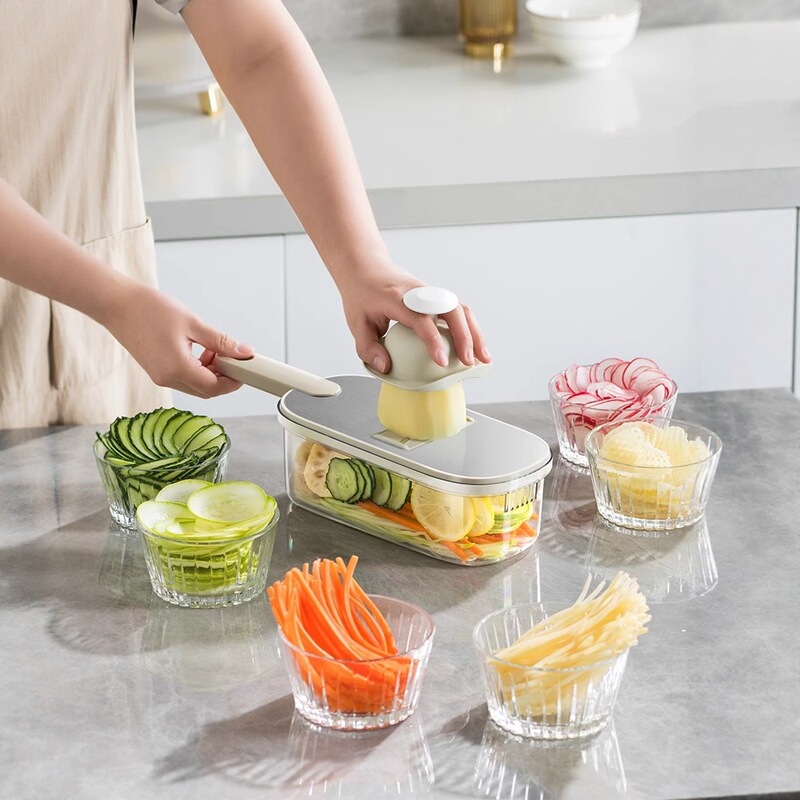 野菜カッター、シュレッダー、ポテトチップス、ハンドプロテクター、フィリングシュレッダー、ハンドプロテクター、大根とジャガイモの細切り、キッチン用品|undefined