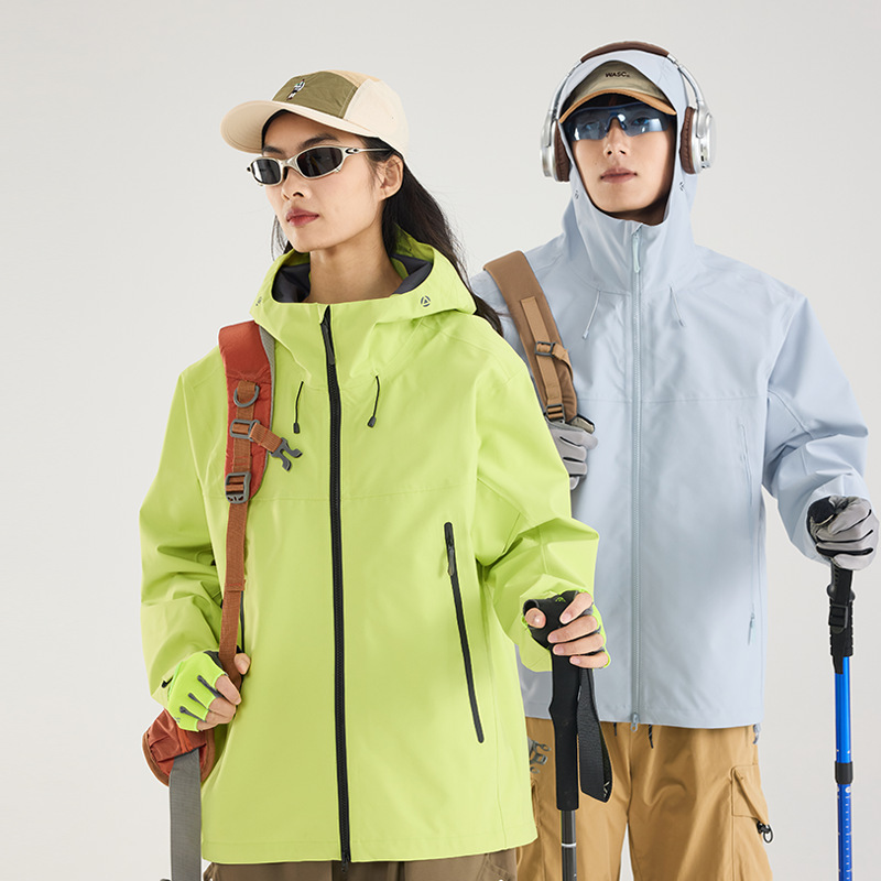 Breathable Underarm Design, Full-Body Taped Seams, Unisex Outdoor Windproof and Waterproof Hardshell Jacket