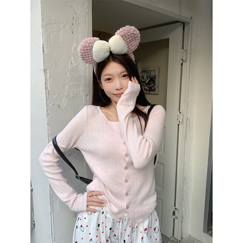 Yifantai Early Spring New Style Gentle and Soft Slim-Fit Pure Desire Hollow-Out Long-Sleeve Knitted Cardigan Top Yifantai Early Spring New Style Gentle and Soft Slim-Fit Pure Desire Hollow-Out Long-Sleeve Knitted Cardigan Top