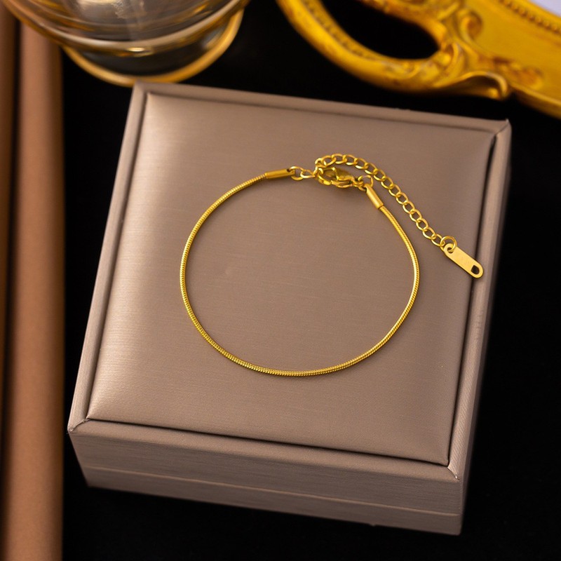 クロスボーダー東莞チタン鋼ジュエリー色褪せない新しい日本と韓国のアクセサリーブレスレット女性用 18K ゴールドファッションライト高級ハイエンド|undefined