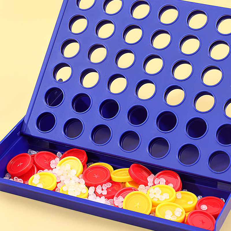 Diversión tridimensional de cuatro piezas de ajedrez Gravedad de cinco piezas de ajedrez para niños juguetes de ajedrez educativos juego de mesa doble entre padres e hijos