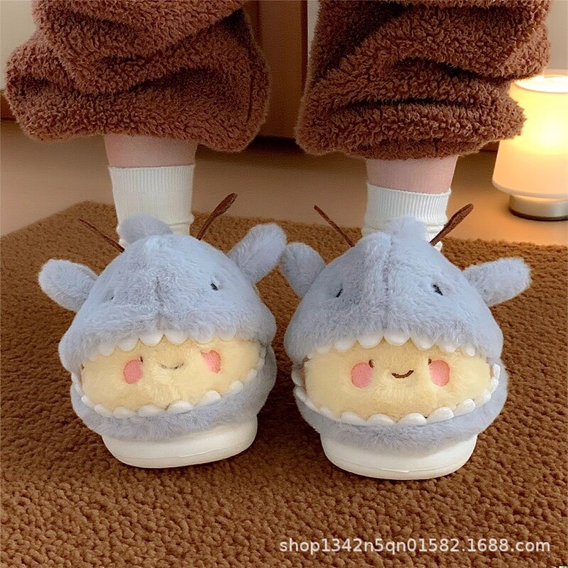 Fun and Cute Shark Bee Men and Women Winter Shark Bee Cotton Slippers Warm Bag Heel Ins Style Couple Furry Shoes