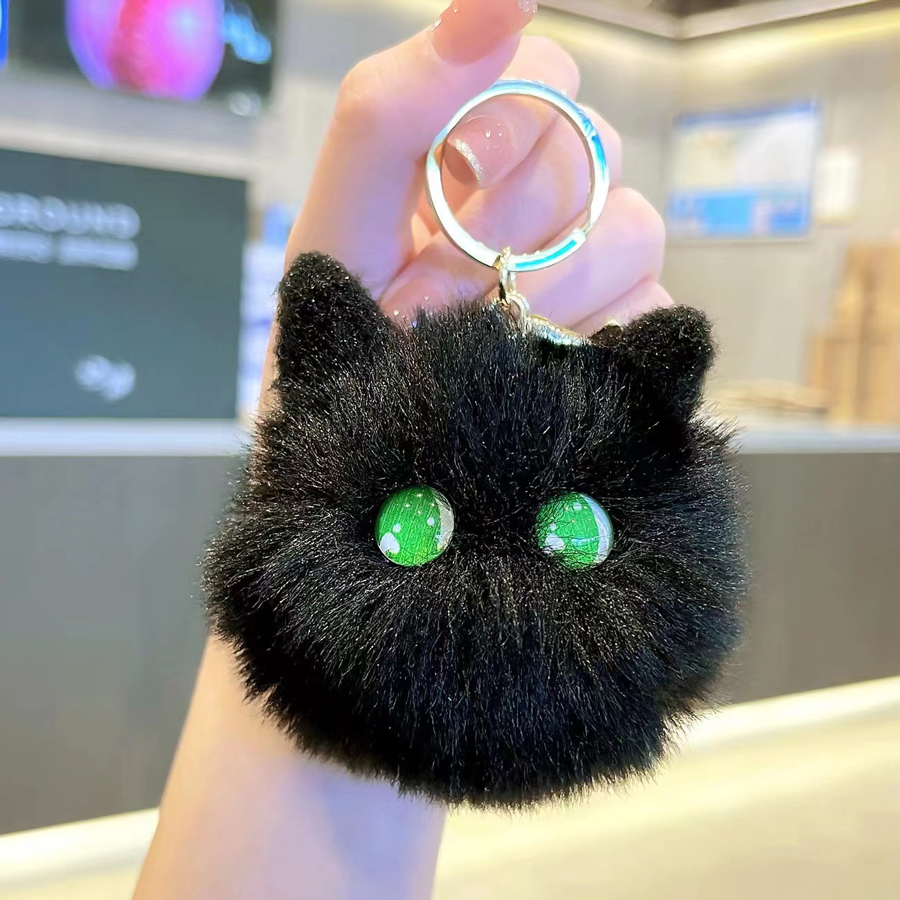 Black Cat [Green pupil]]