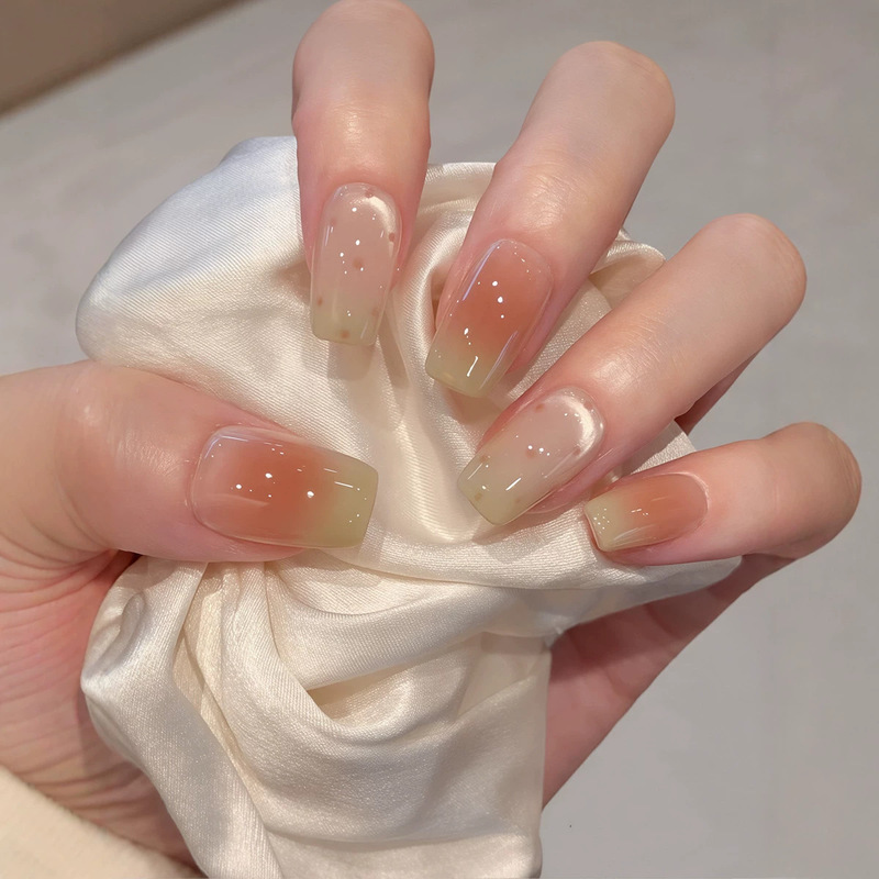 Popular on Xiaohongshu: Wearable square-shaped nails in milky green with cat-eye gradient and polka dots, fresh and stylish, wholesale Popular on Xiaohongshu: Wearable square-shaped nails in milky green with cat-eye gradient and polka dots, fresh and stylish, wholesale