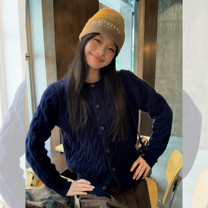 宋正恩绿色针织开衫毛衣外套女秋季新款毛衫外搭高级感韩系小上衣|undefined