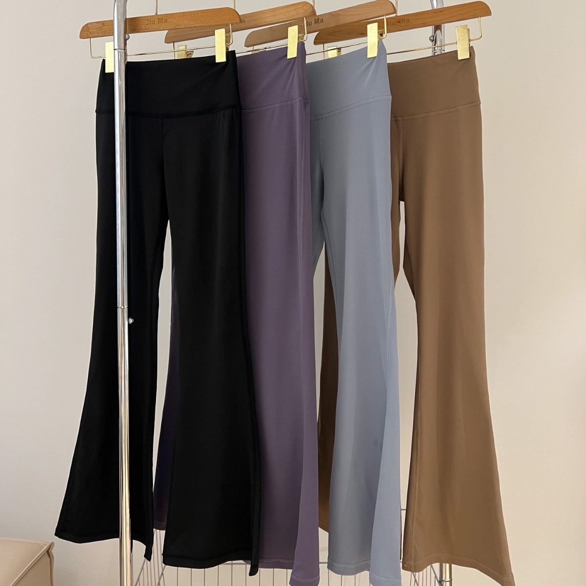 Lu's Same Style Flared Yoga Pants High-Waisted Slimming Butt-Lifting Sports Leggings Recommended by The团长 for Dropshipping