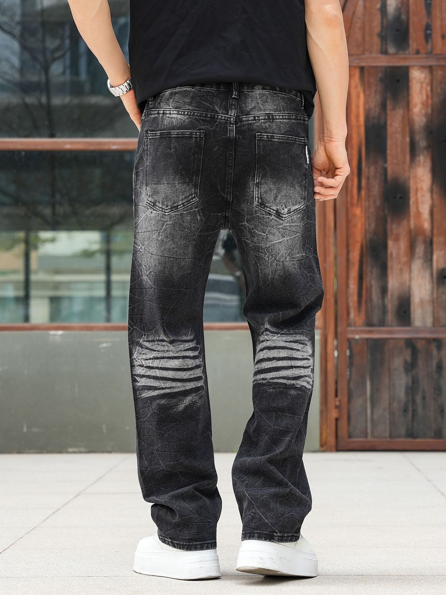 Jeans slim dritti neri effetto consumato da uomo con dettagli in strass - Pantaloni in denim di cotone stile hip hop streetwear per abbigliamento casual_voghion.com