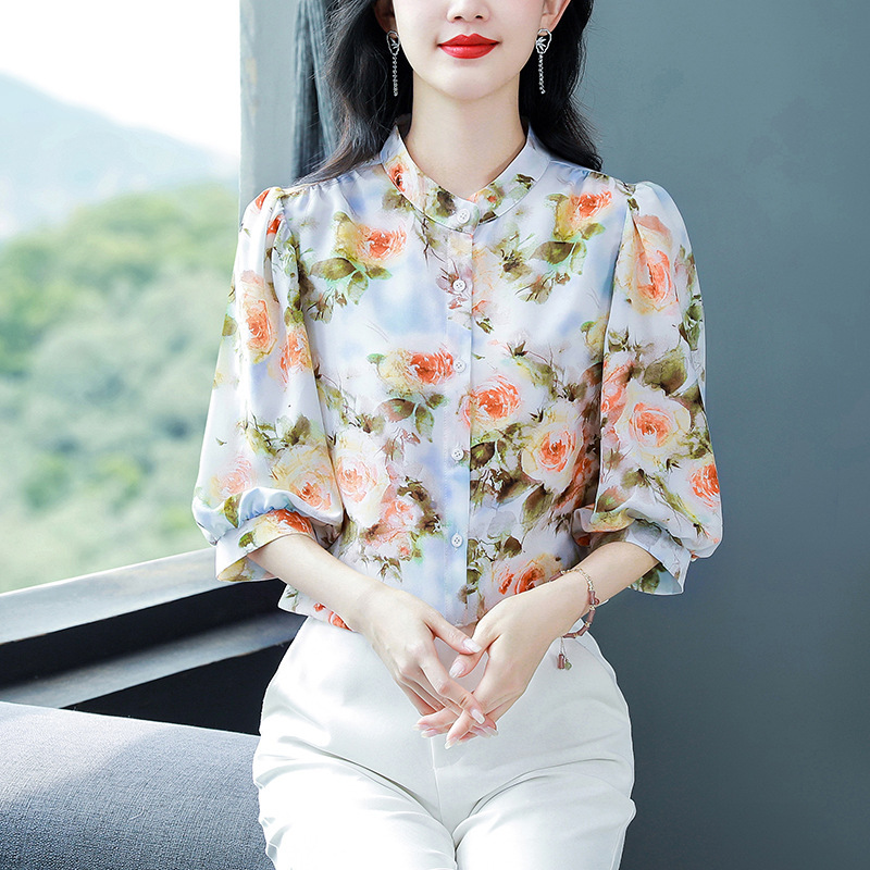 New Genuine High-End Spring Fashion Women's Shirt, Stylish and Slimming, Versatile Floral Top, Short Large-Size Shirt New Genuine High-End Spring Fashion Women's Shirt, Stylish and Slimming, Versatile Floral Top, Short Large-Size Shirt