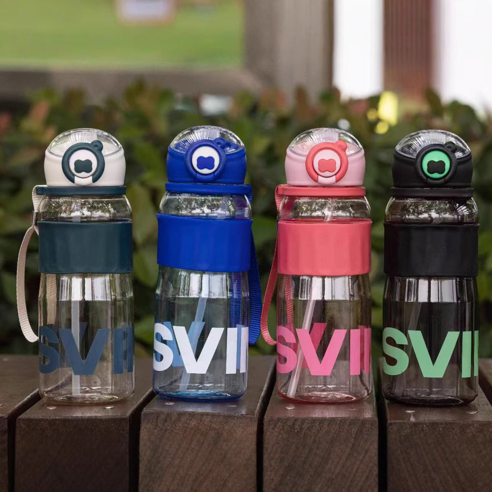 Yue Shimei cubierta de silicona taza de plástico taza de plástico nuevo deporte al aire libre portátil hervidor de agua portátil al por mayor