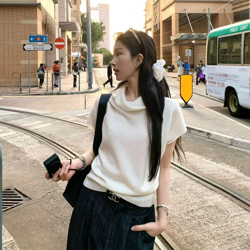 Minimalist Lazy Style, Women's Summer New Design Sleeveless Wool Knit Top, Slim-Fit Blouse