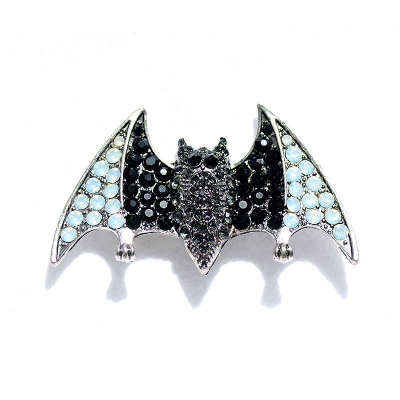 fashionable metal brooch