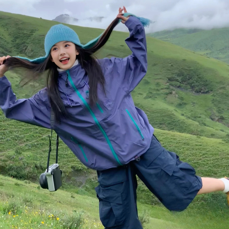 Girls' Jackets Spring and Autumn 2025 New Windproof and Waterproof Windbreaker Children's Autumn Clothes Junior High School Students Mountaineering Jackets