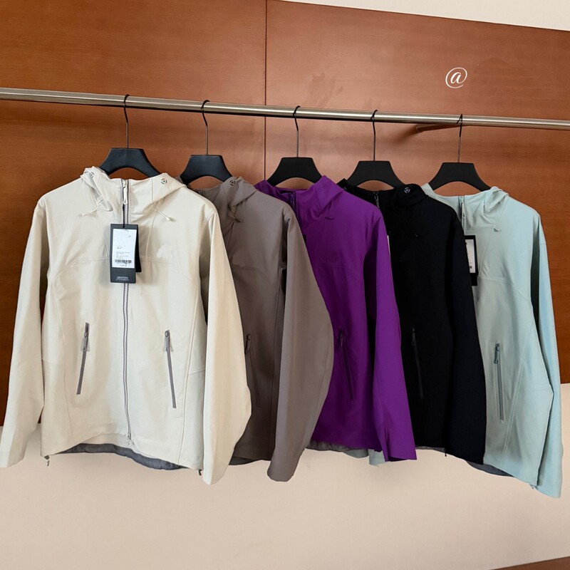 Stone's M8 Series Softshell Windproof and Waterproof Jacket for Men and Women, Suitable for Spring and Autumn Outdoor Hiking, Durable