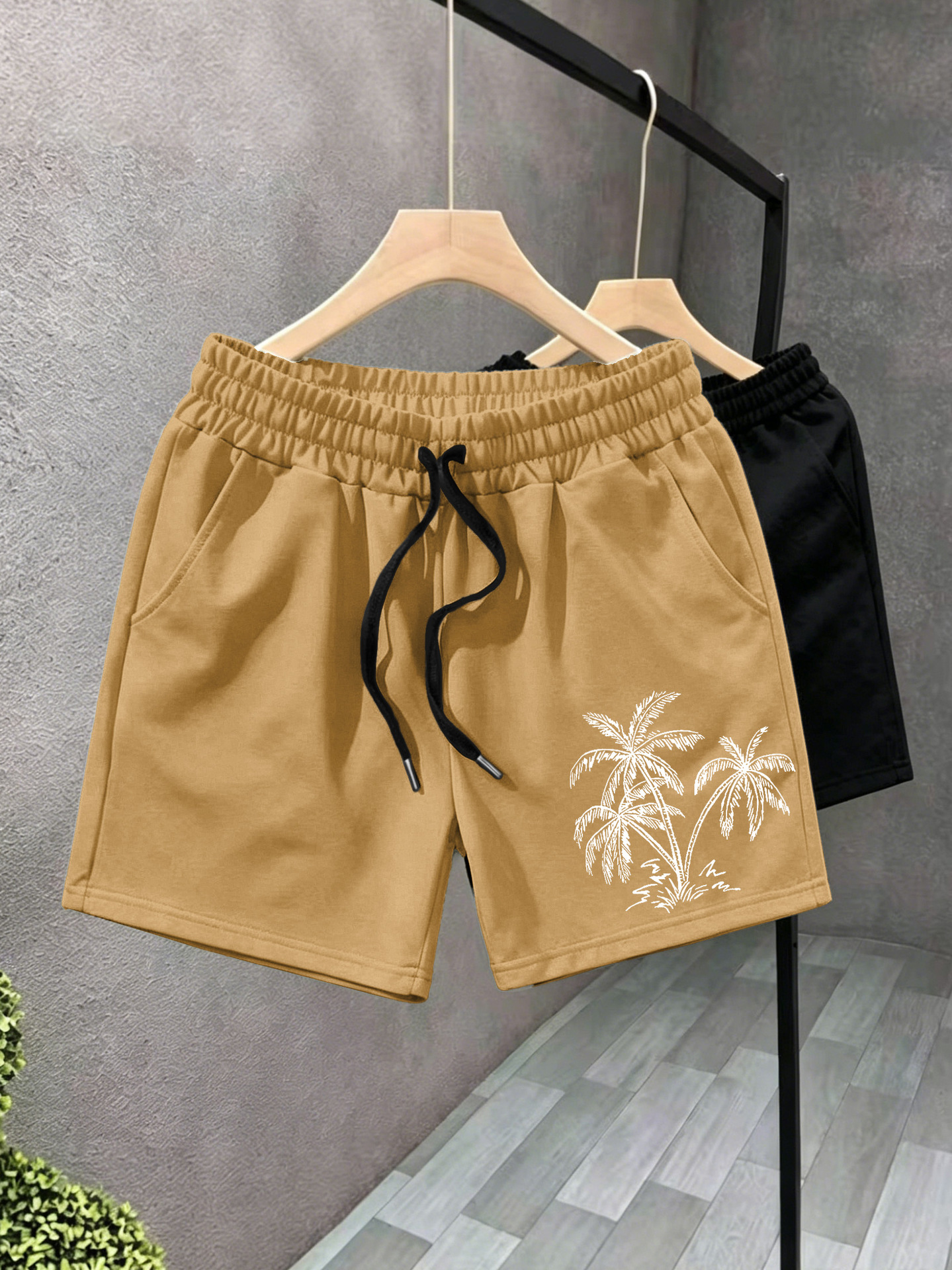 Men's Coconut Tree Print Swim Trunks Quick Drying Beach Shorts_voghion.com