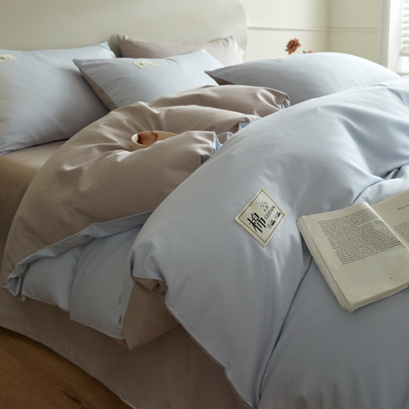 Color sólido simple cama de cuatro piezas de algodón puro algodón grado madre y bebé puede dormir desnudo sábanas de cama Kits al por mayor