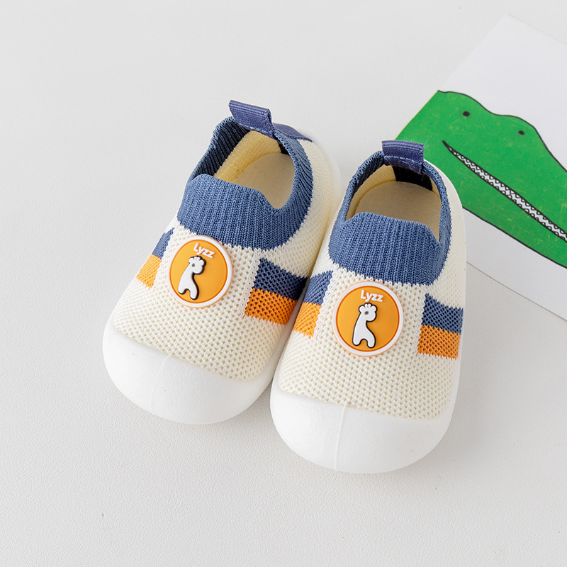 Zapatos de primavera y otoño para bebés y niños pequeños con suela suave, antideslizantes, transpirables, con talón antideslizante, zapatos de interior para niños, cómodos y versátiles.