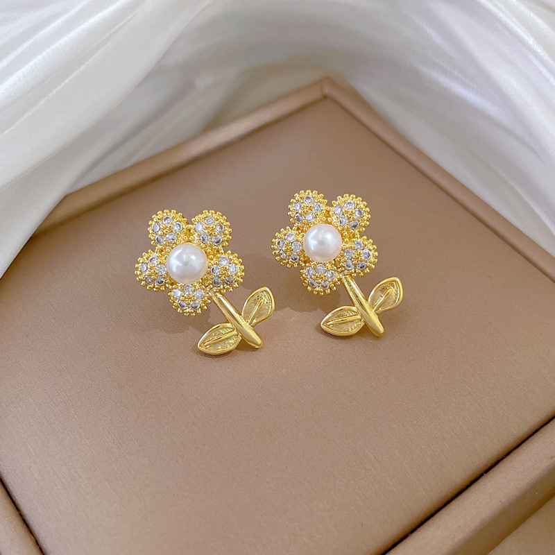 Parure collier et boucles d oreilles de luxe avec diamants_voghion.com