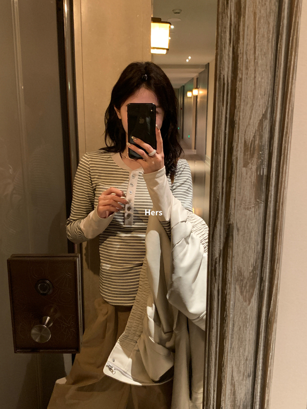 彼女のスイート初秋レディース韓国風シンプルレトロコントラストストライプハーフブレストラウンドネック長袖Tシャツ92033|undefined