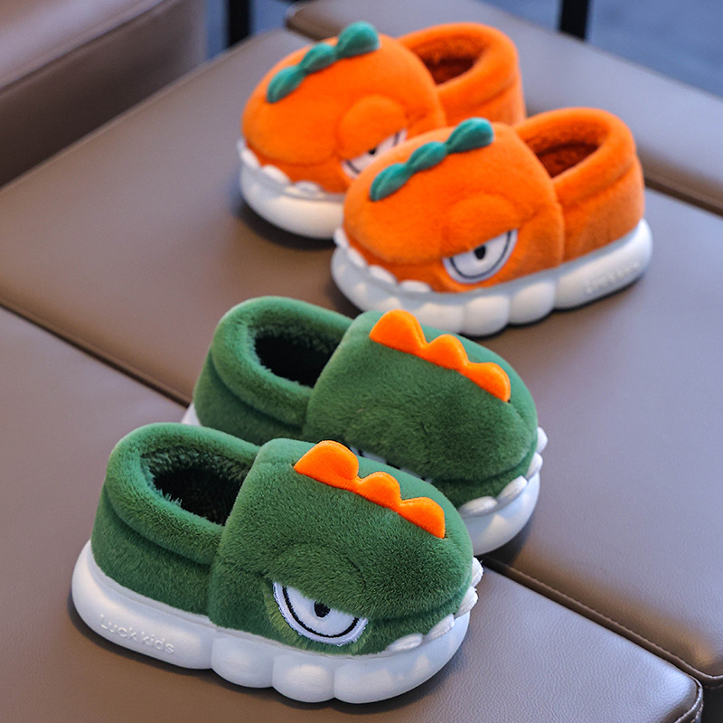 Bolsa de invierno para niños zapatos de tacones de algodón para niños dinosaurios cálidos lindos niños pequeños y medianos peludos antideslizantes zapatillas de algodón grueso