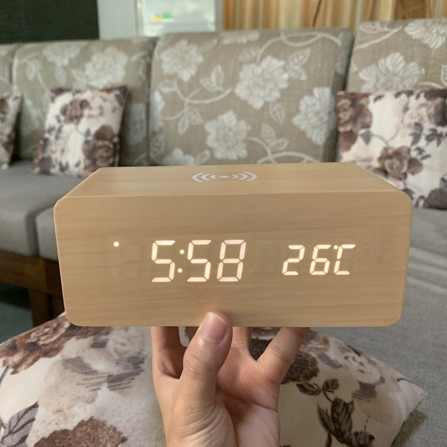 대나무와 나무 흰색 캐릭터