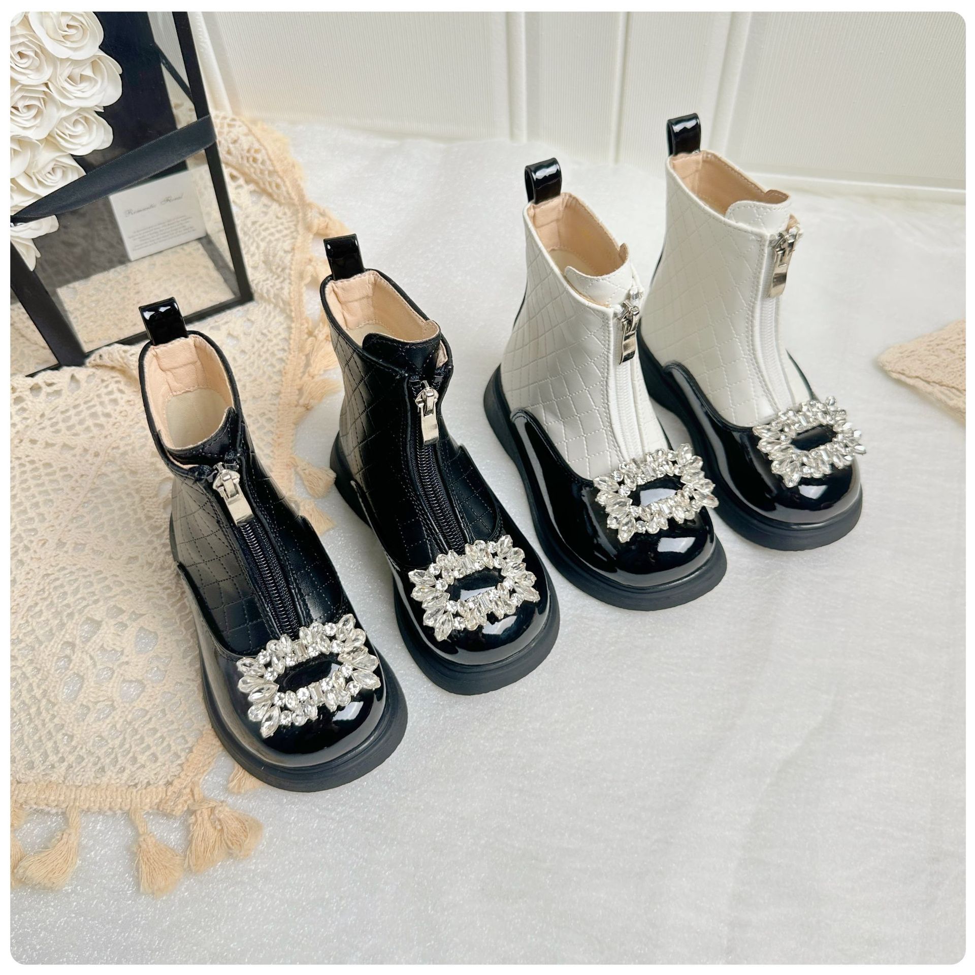 Girls' Boots, Tweed Style 2025 Autumn and Winter New Kidsren's Boots, Stylish Leather Boots and Velvet Short Boots for Little Girls