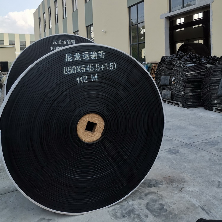鸿茂厂家直销高强力耐磨耐高温水泥厂钢铁厂聚酯输送带