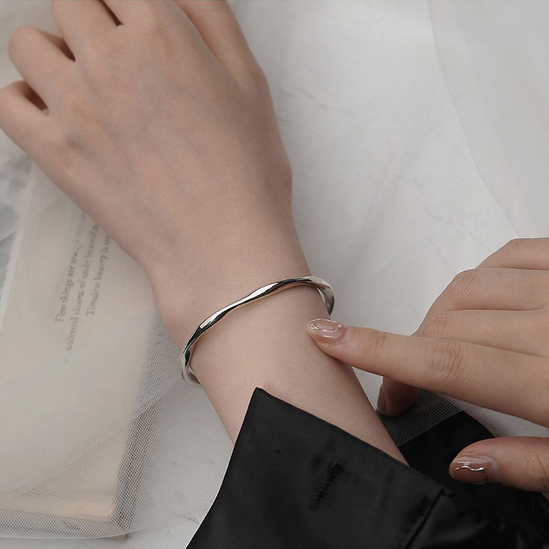 925 Sterling Silber Mobius Armband Für Damen Minimalistischer Stil_voghion.com