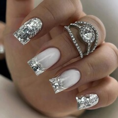 Ins小清新風ネイル偽爪パッチ短金角型銀色フラッシュ粉フランスデザイン装飾甲nails
