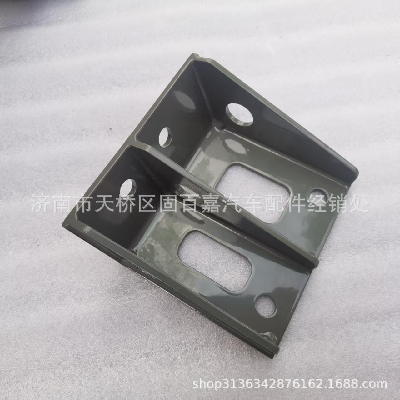 Front Suspension Lower Bracket AZ160043000039
