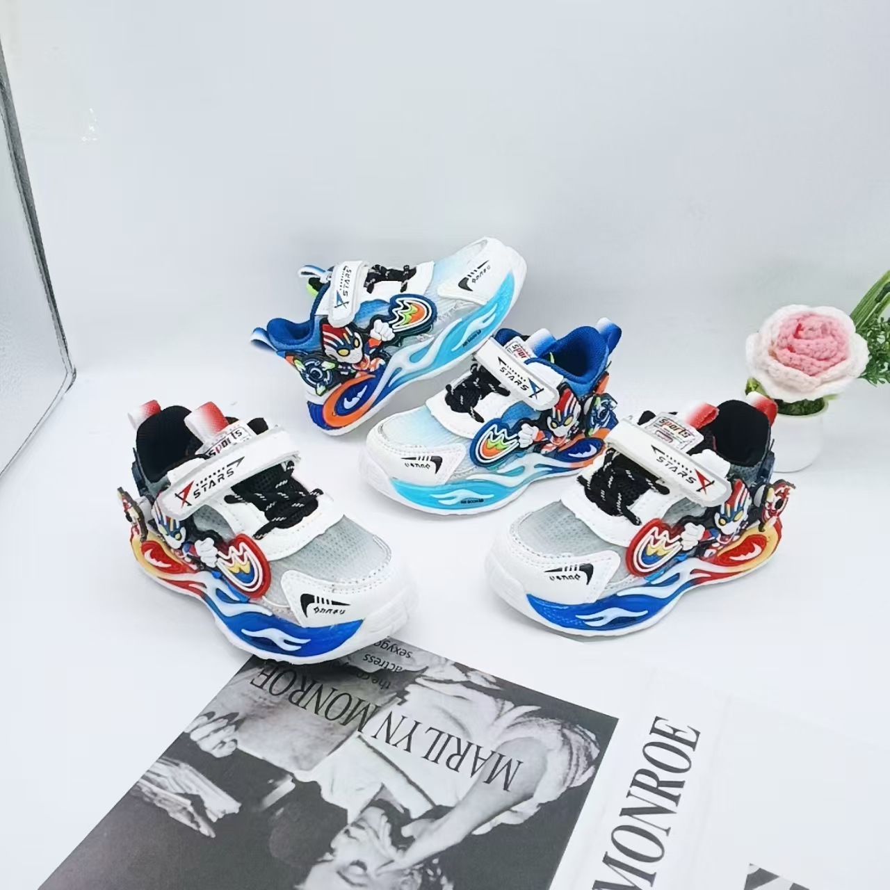 Nuevo otoño de 2025 zapatos de deporte de doble red para niños respirables zapatos de bebé con suela suave zapatos de dibujos animados para niños