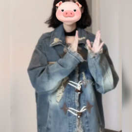 美式高街牛仔外套女春秋2025新款港风毛边破洞夹克上衣羊角扣宽松