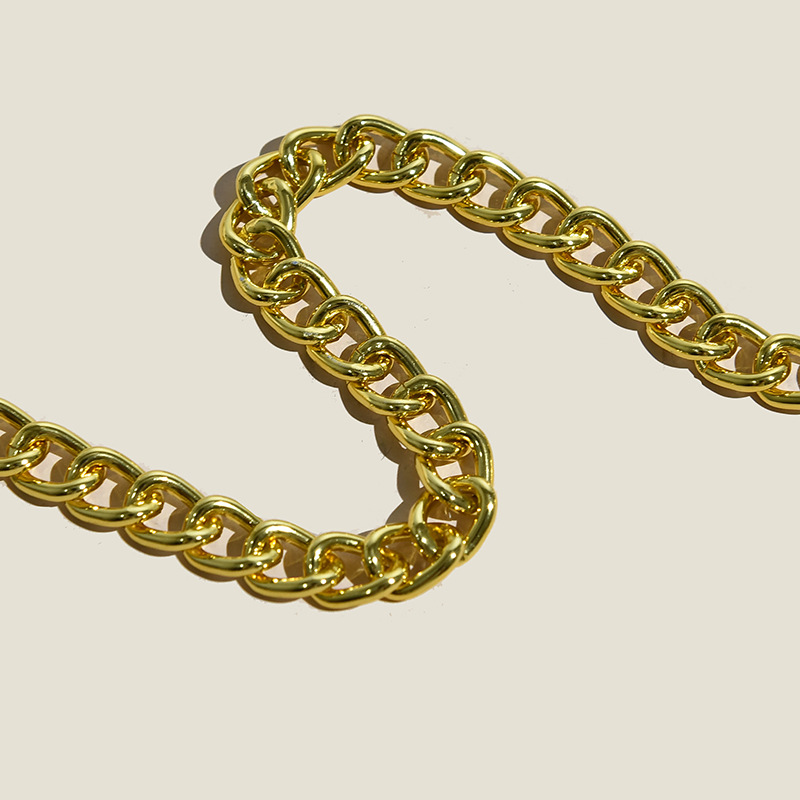 2023 Herbst Neue Live-Übertragung Beliebte Einzelschulter Diagonalkette Niet Kleine Quadratische Damentasche Fabrik Direktverkauf und Lieferung_voghion.com