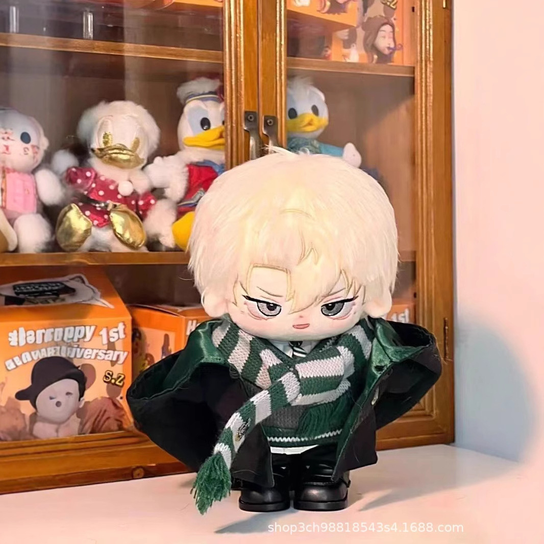 Malfoy bebé desnudo al anochecer (sin ropa)