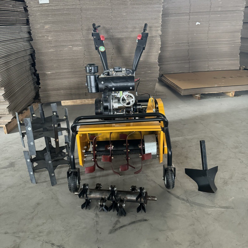 山地农用除草旋耕机四驱12刀双刀除草机加宽农用乘坐式除草机