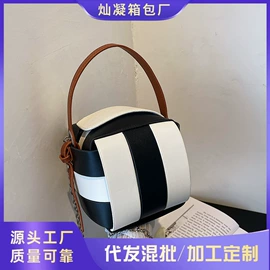 女士单肩包;女士斜挎包;托特包