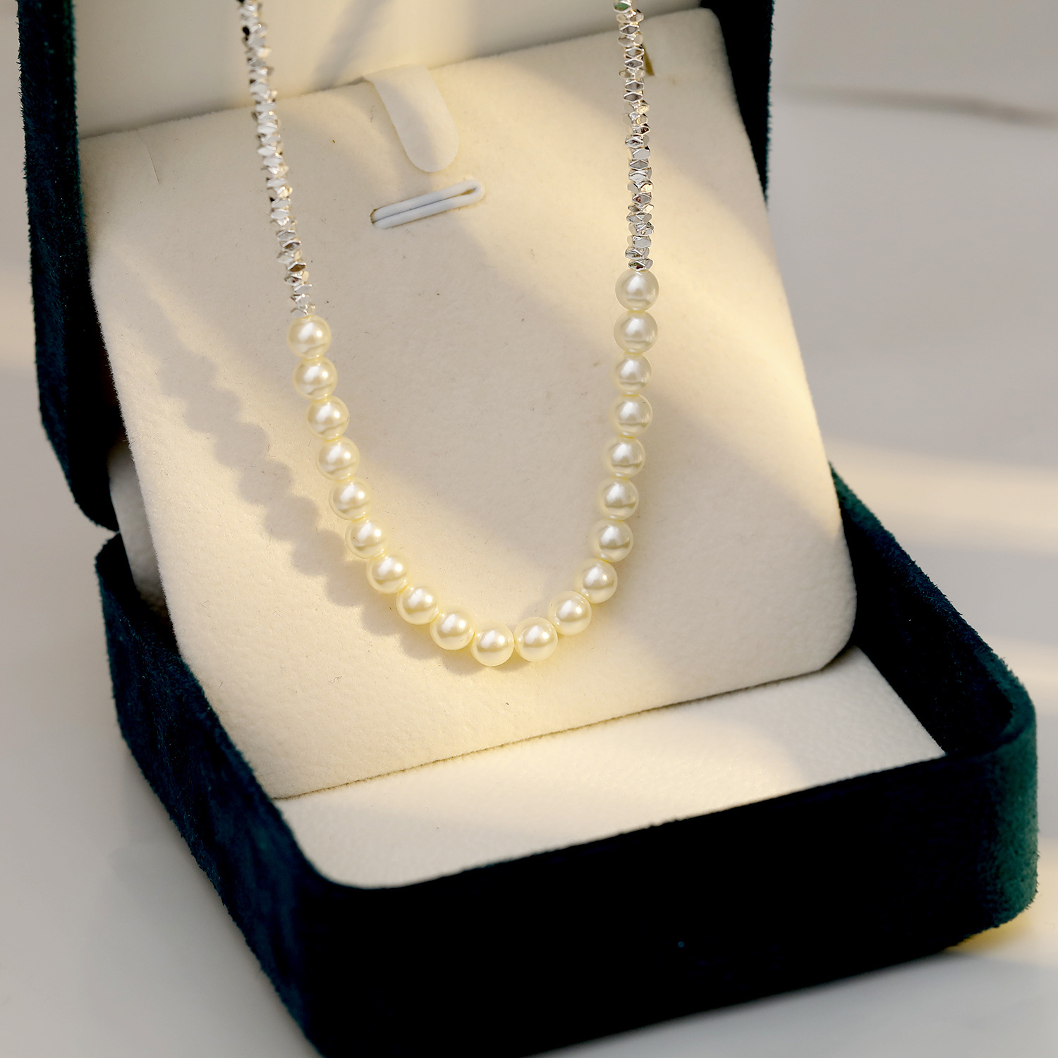 Elegant geometric fashionable design universal necklace