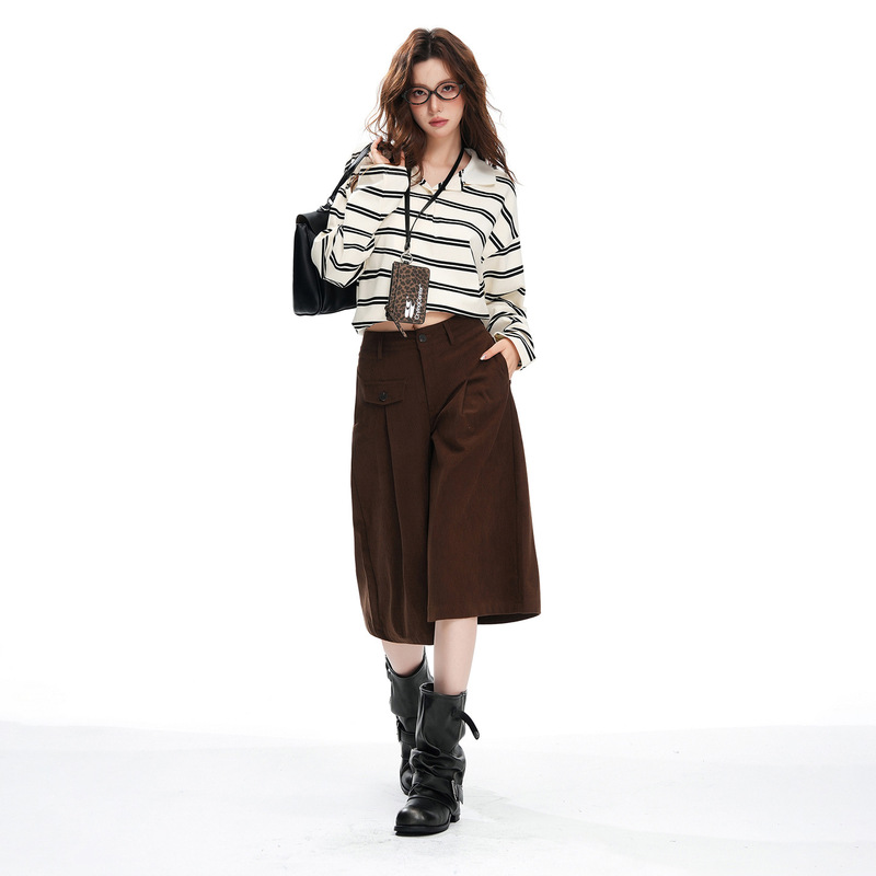 2025 Autumn/Winter American Retro Vintage Corduroy High-Waisted Brown Cropped Pants for Women, Factory Direct Wholesale